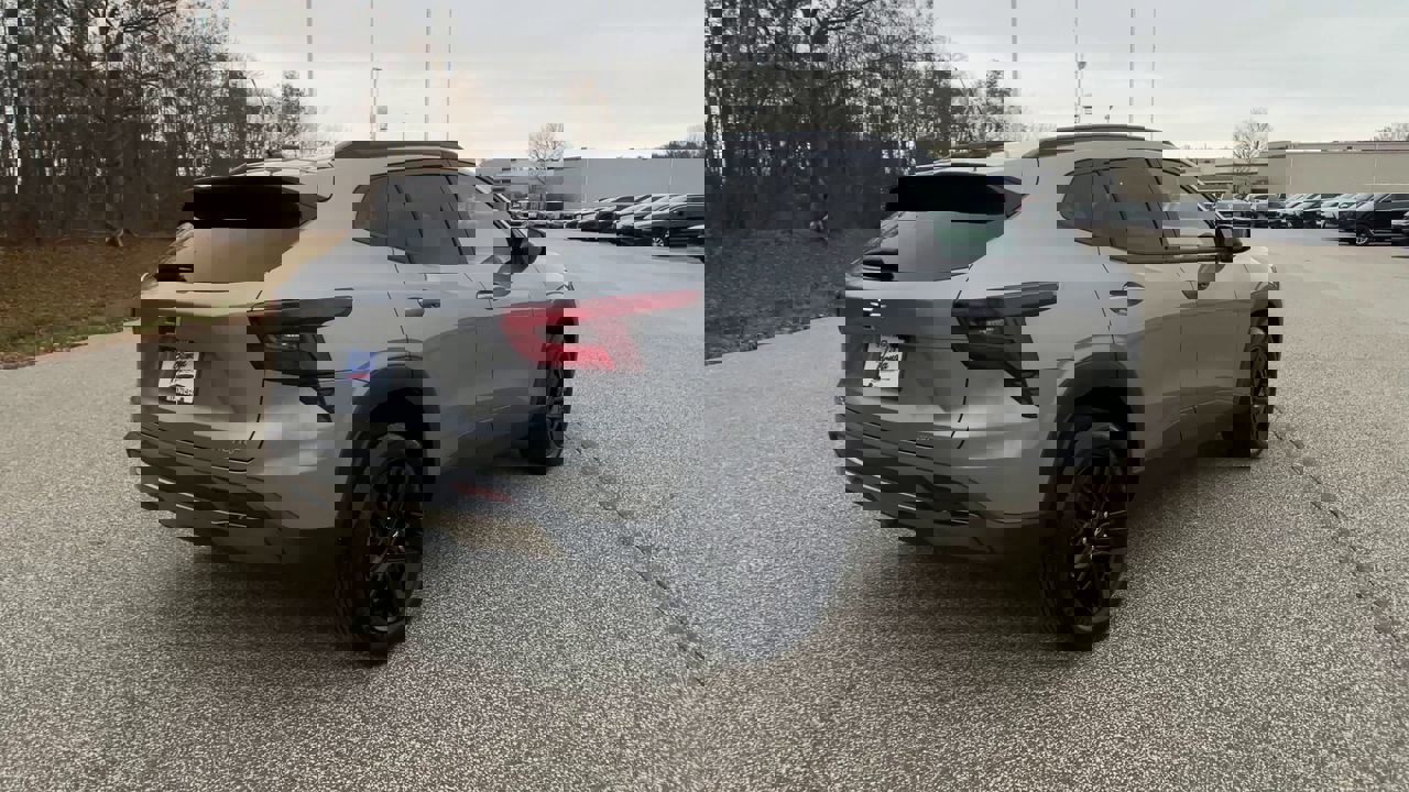 Used 2025 Chevrolet Trax ACTIV w/ Driver Confidence Package image 9