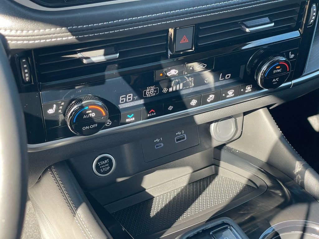 Certified 2023 Nissan Rogue SL w/ SL Premium Package image 19