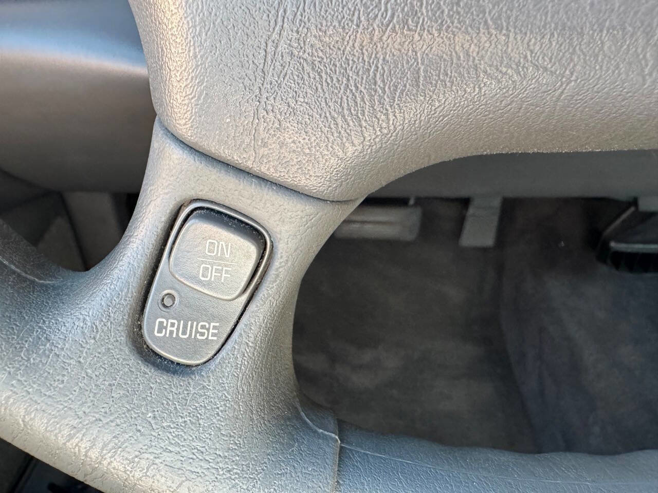 Used 2005 Buick Le Sabre Custom FWD image 23