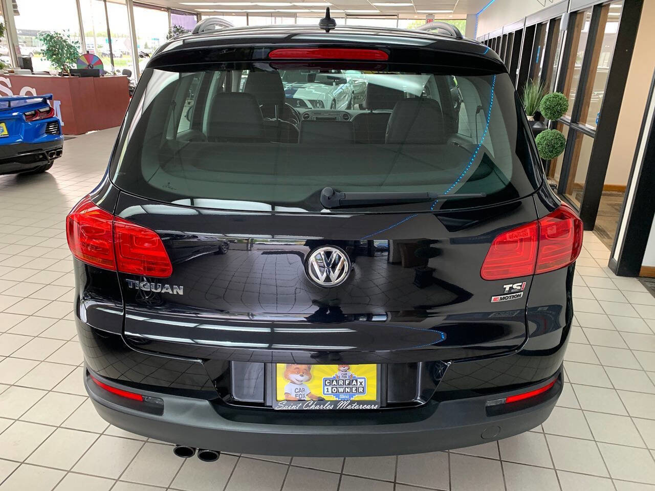Used 2017 Volkswagen Tiguan S AWD/4WD image 7
