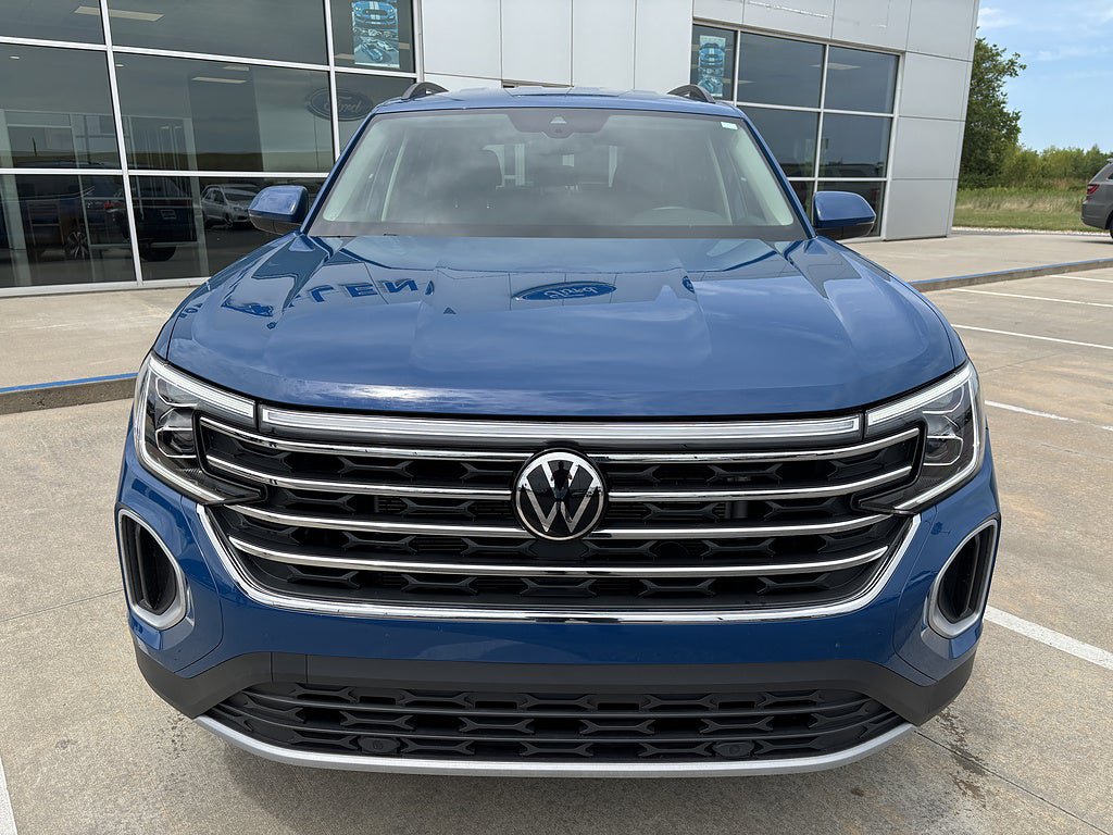 Used 2025 Volkswagen Atlas SE AWD/4WD image 8