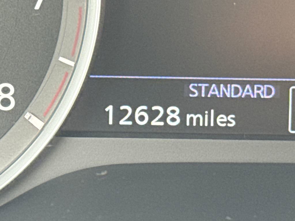 Used 2025 INFINITI QX55 Luxe w/ Cargo Package image 19