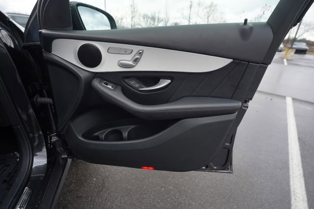 Used 2022 Mercedes-Benz GLC 300 image 22