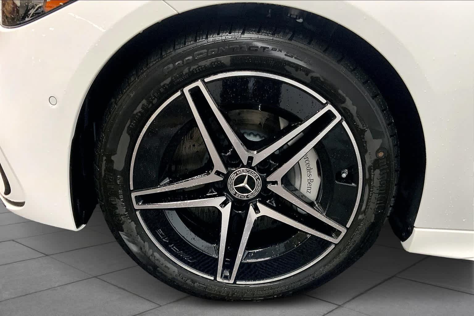 Used 2025 Mercedes-Benz C 300 4MATIC Sedan image 18