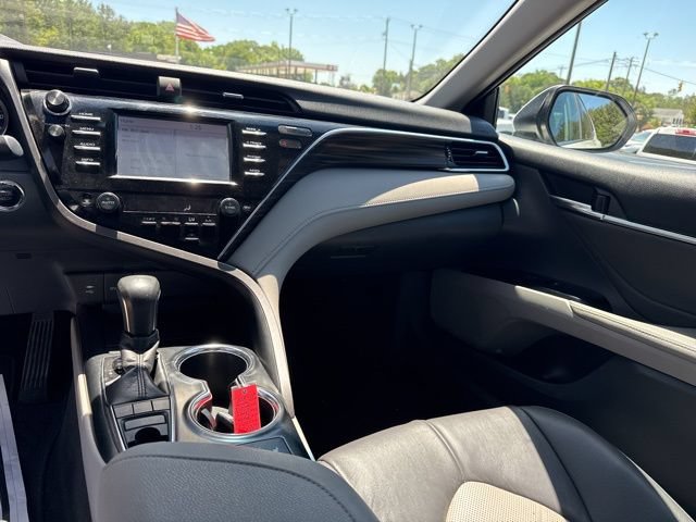 Used 2018 Toyota Camry XLE FWD image 24