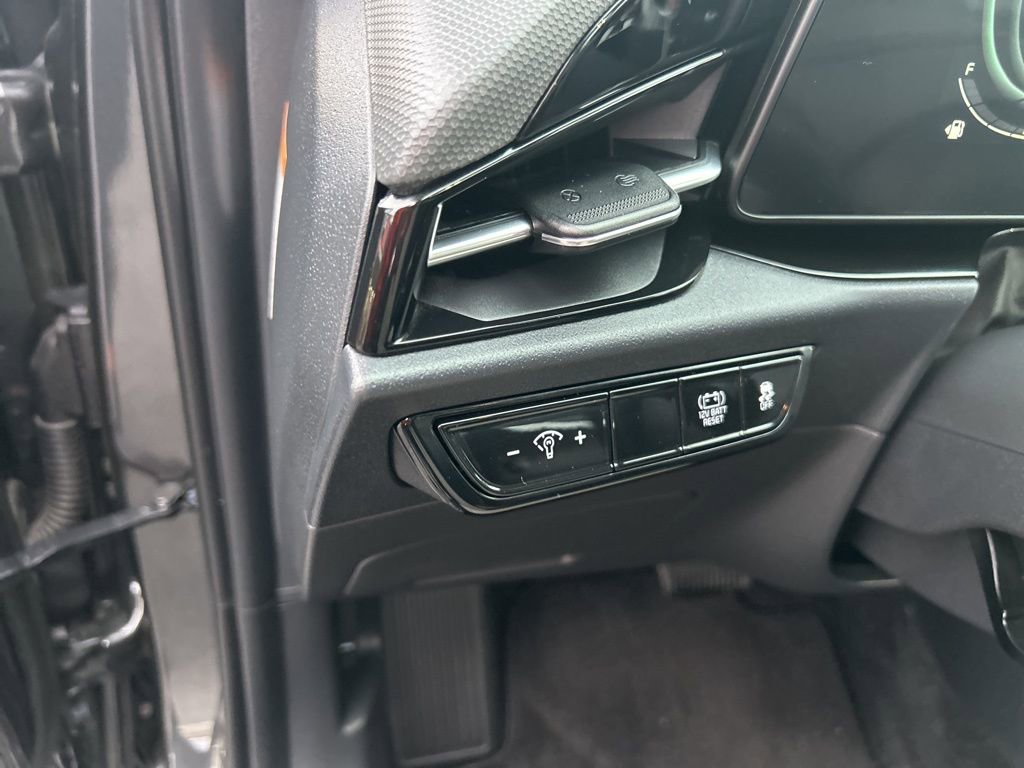 Used 2023 Kia Niro EX image 15