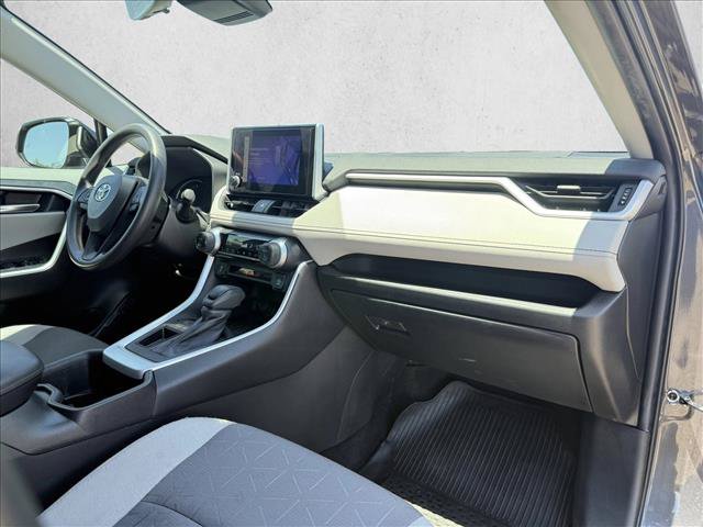 Used 2023 Toyota RAV4 XLE w/ Convenience Package FWD image 12