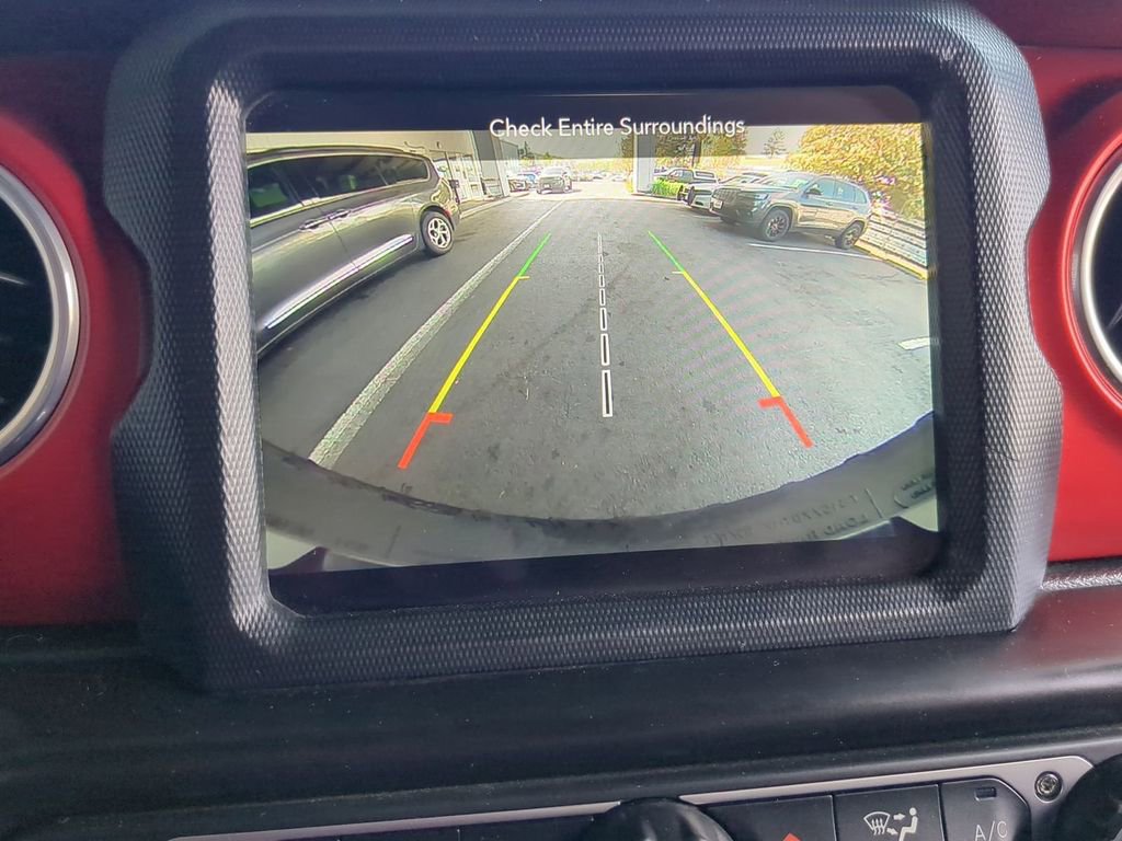 Used 2018 Jeep Wrangler Unlimited Rubicon image 18