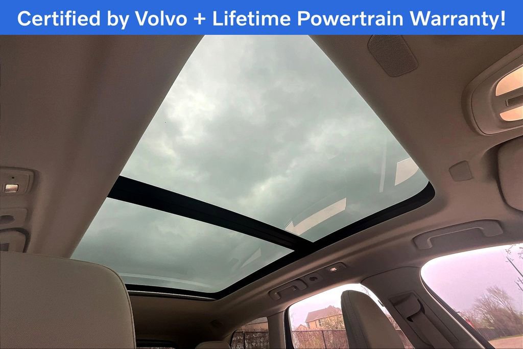 Used 2022 Volvo XC60 B5 Momentum image 21