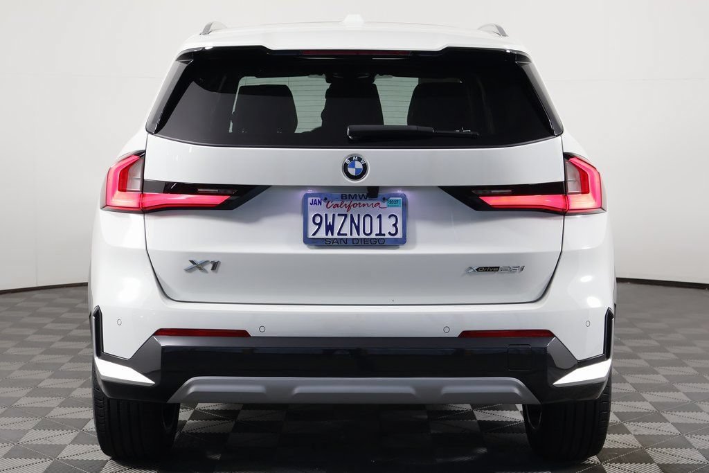 Used 2026 BMW X1 xDrive28i w/ Convenience Package AWD/4WD image 5