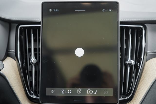 New 2026 Volvo XC60 B5 Ultra w/ Protection Package Premier image 23