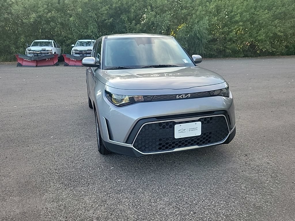 Used 2025 Kia Soul LX w/ LX Technology Package FWD image 5