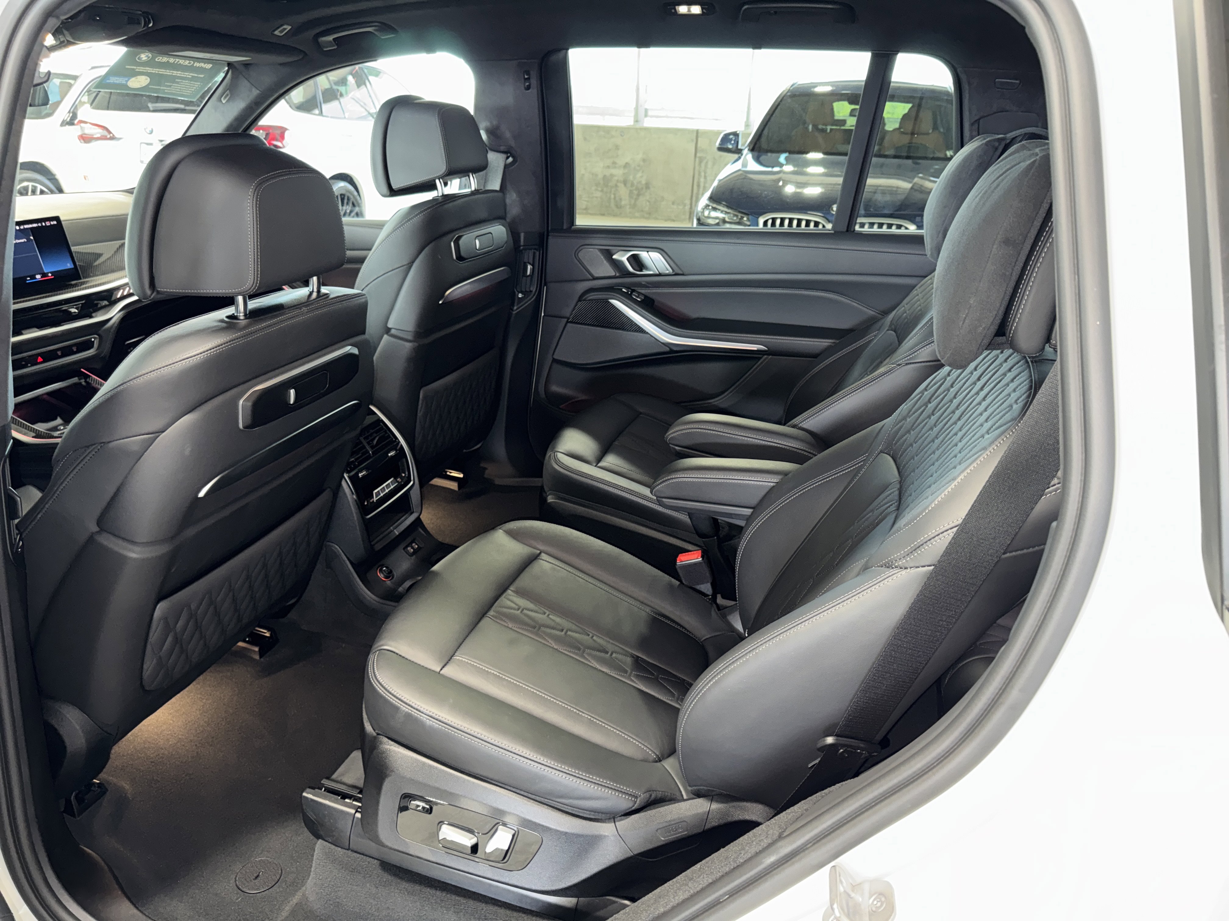 Certified 2023 BMW X7 M60i w/ Executive Package AWD/4WD image 16