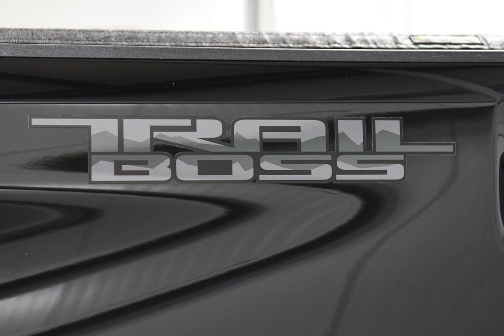 Used 2025 Chevrolet Silverado 2500 LTZ w/ Trail Boss Package AWD/4WD image 32