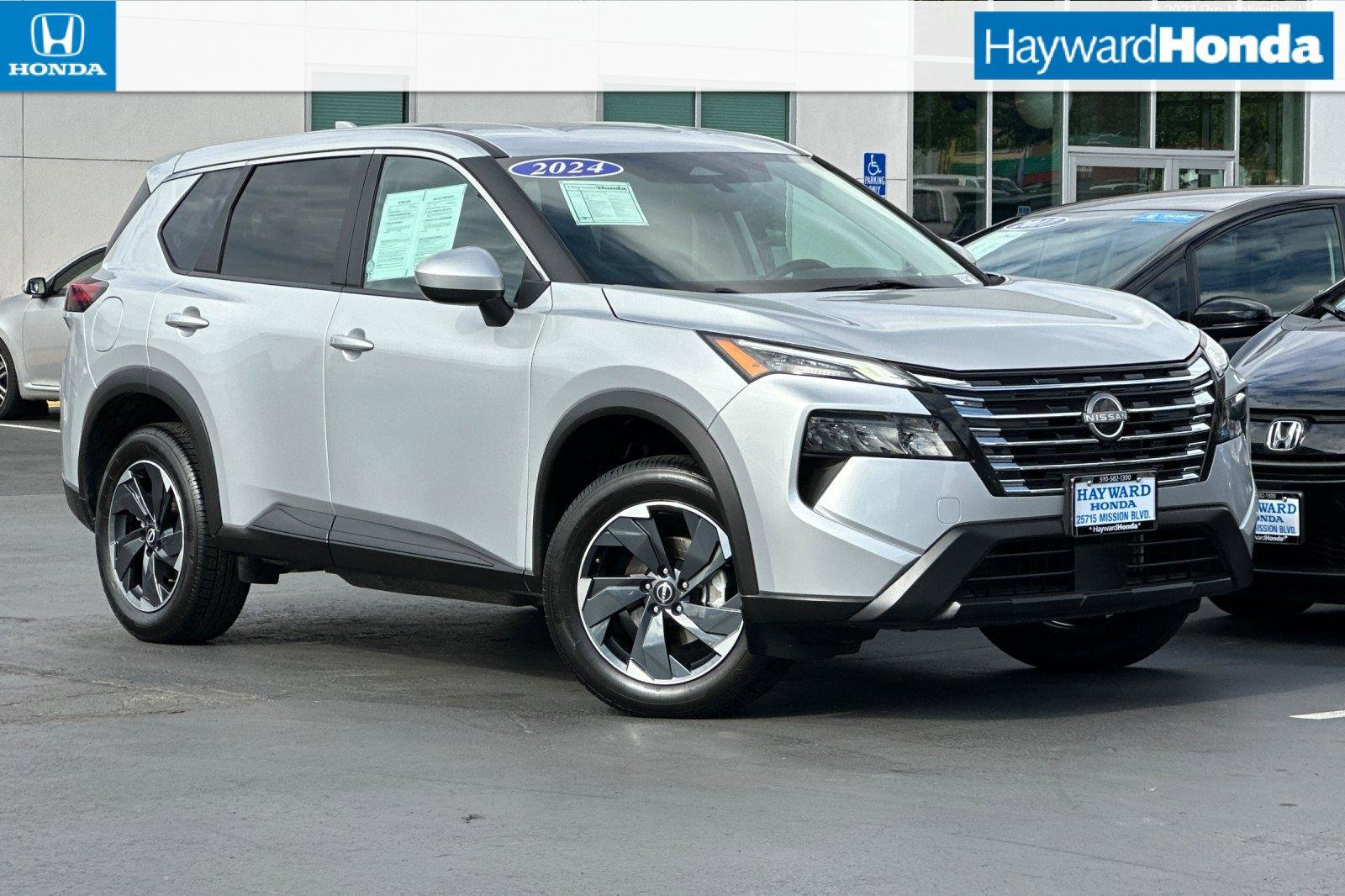 Used 2024 Nissan Rogue SV
