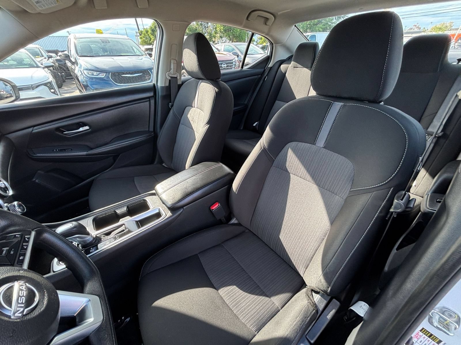 Used 2025 Nissan Sentra SV FWD image 35
