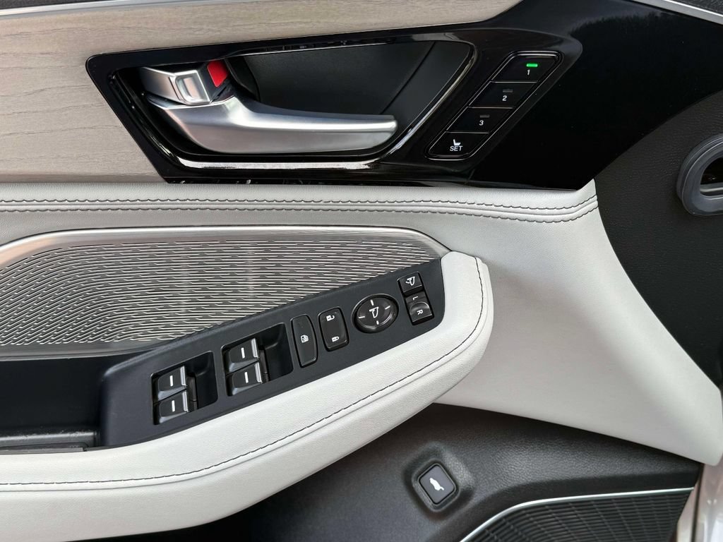 Certified 2023 Acura MDX w/ Advance Package AWD/4WD image 18