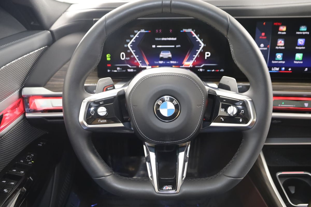 Used 2025 BMW 760i xDrive AWD/4WD image 56