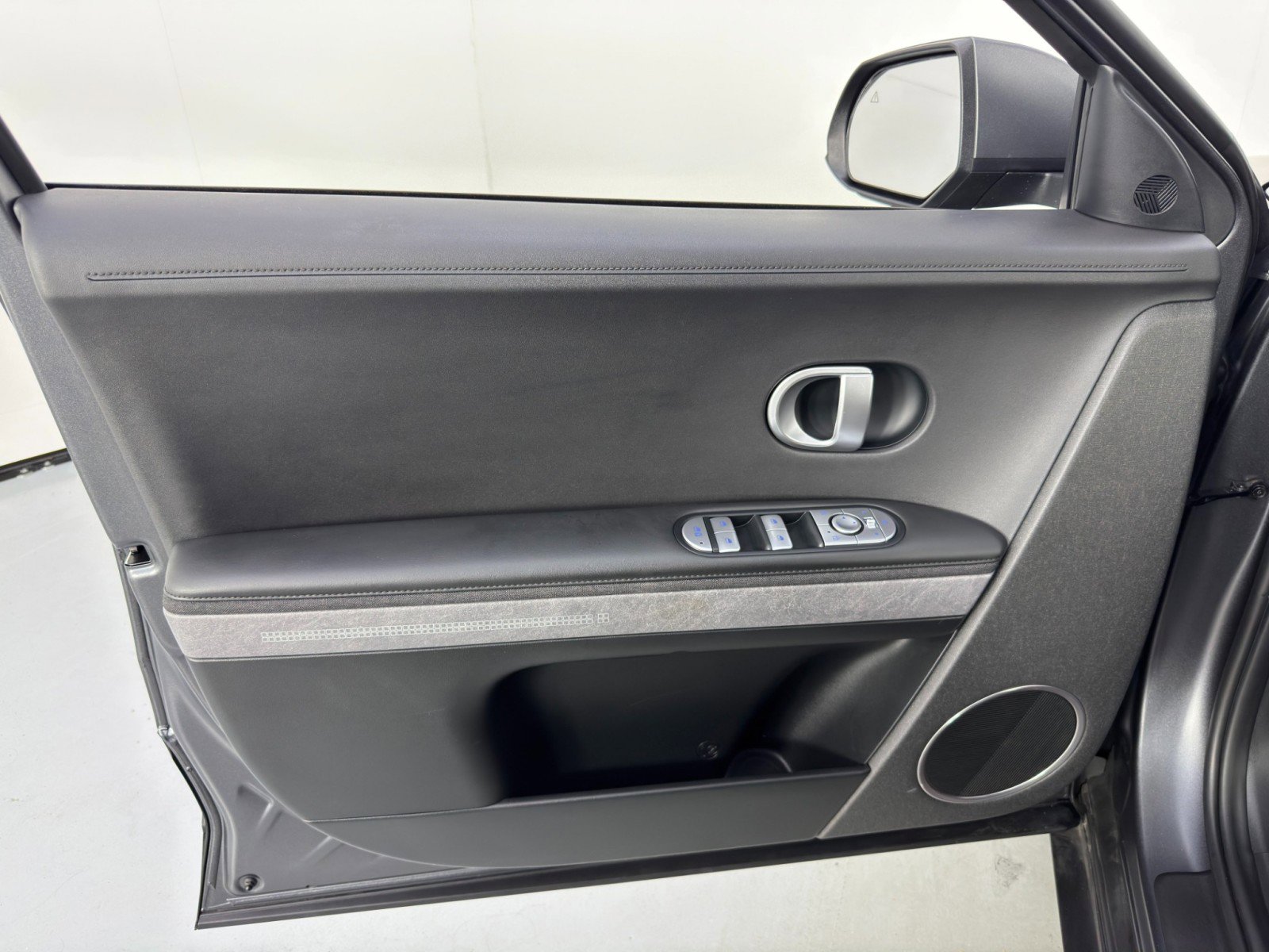 Used 2023 Hyundai Ioniq 5 SEL w/ Cargo Package image 39