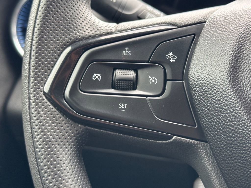 Used 2024 Chevrolet Trax LT image 16