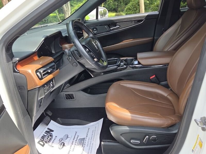 Used 2022 Lincoln Nautilus Reserve w/ Equipment Group 201A AWD/4WD image 6