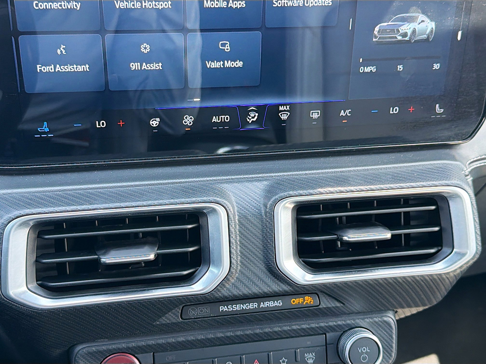 Used 2024 Ford Mustang Premium image 31