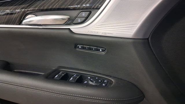 Used 2024 Cadillac XT6 Premium Luxury FWD image 37