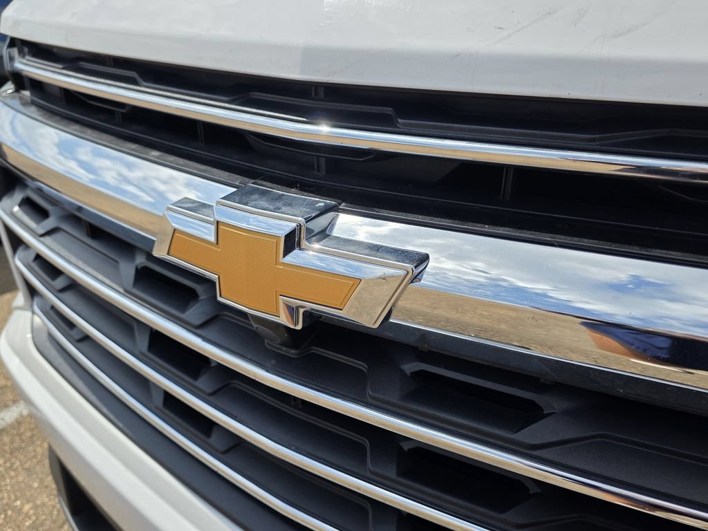 Used 2026 Chevrolet Traverse LT AWD/4WD image 5