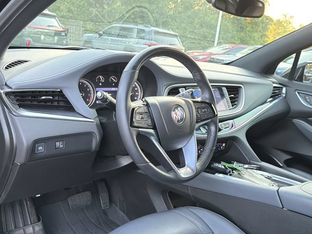 Used 2022 Buick Enclave Essence w/ Sport Touring Edition FWD image 10