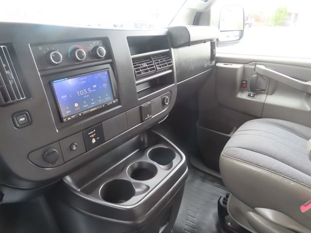 Used 2018 GMC Savana 2500 w/ Driver Convenience Package RWD image 30