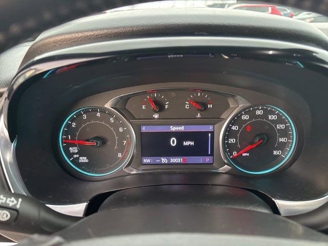 Used 2022 Chevrolet Traverse LT w/ Midnight/Sport Edition image 14