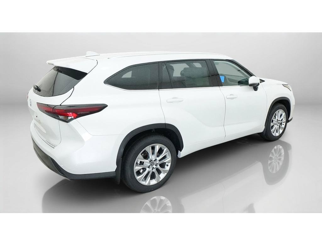 New 2026 Toyota Highlander Limited AWD/4WD image 9