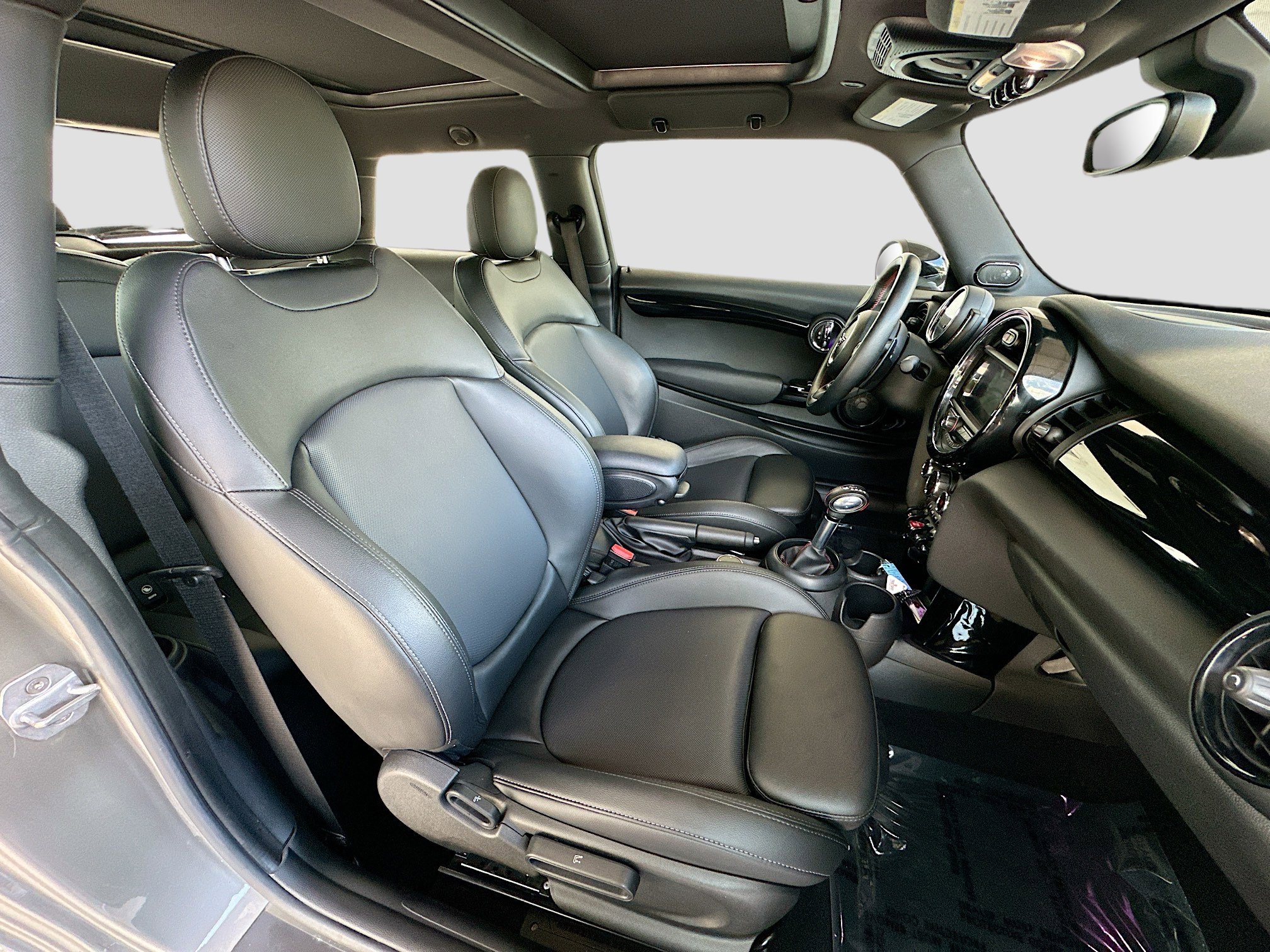 Used 2019 MINI Cooper S w/ Premium Package FWD image 29