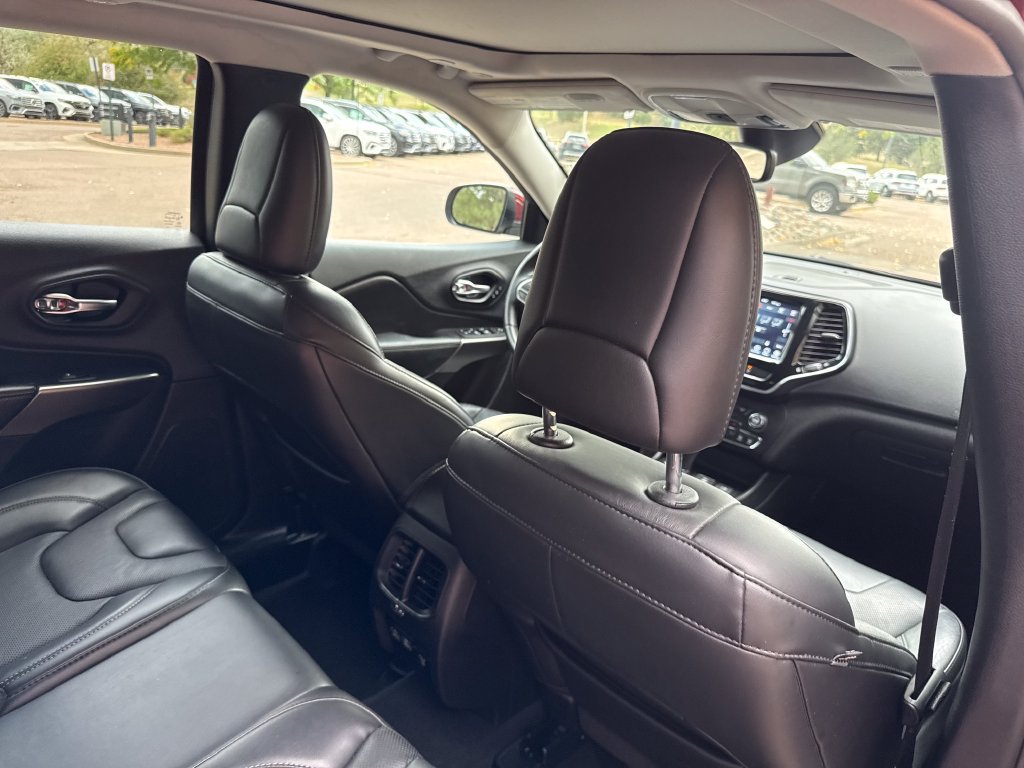 Used 2021 Jeep Cherokee Limited AWD/4WD image 27