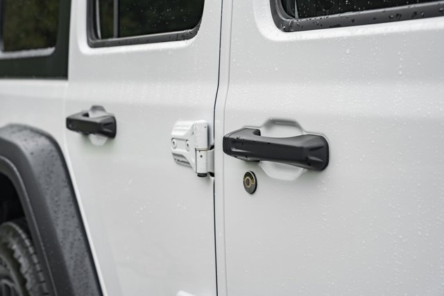 Used 2024 Jeep Wrangler Sport S image 27