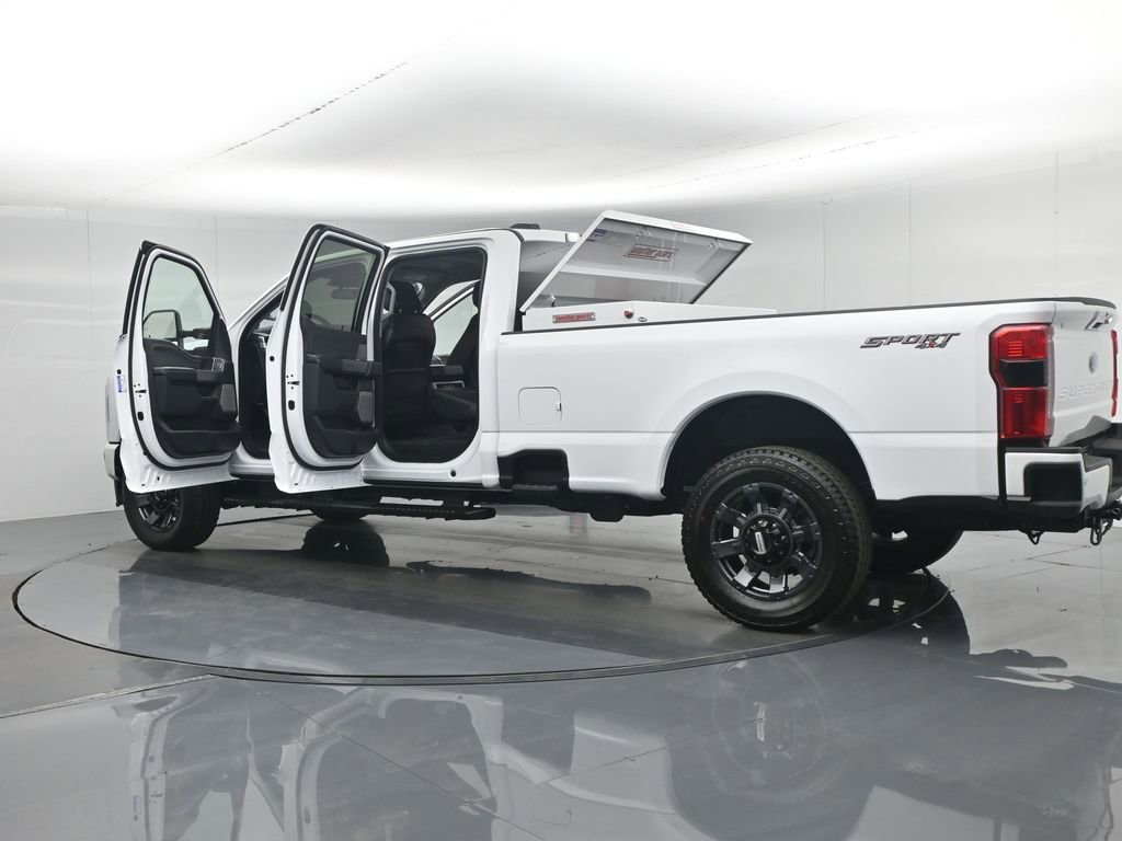 Used 2024 Ford F350 Lariat w/ Lariat Ultimate Package image 39