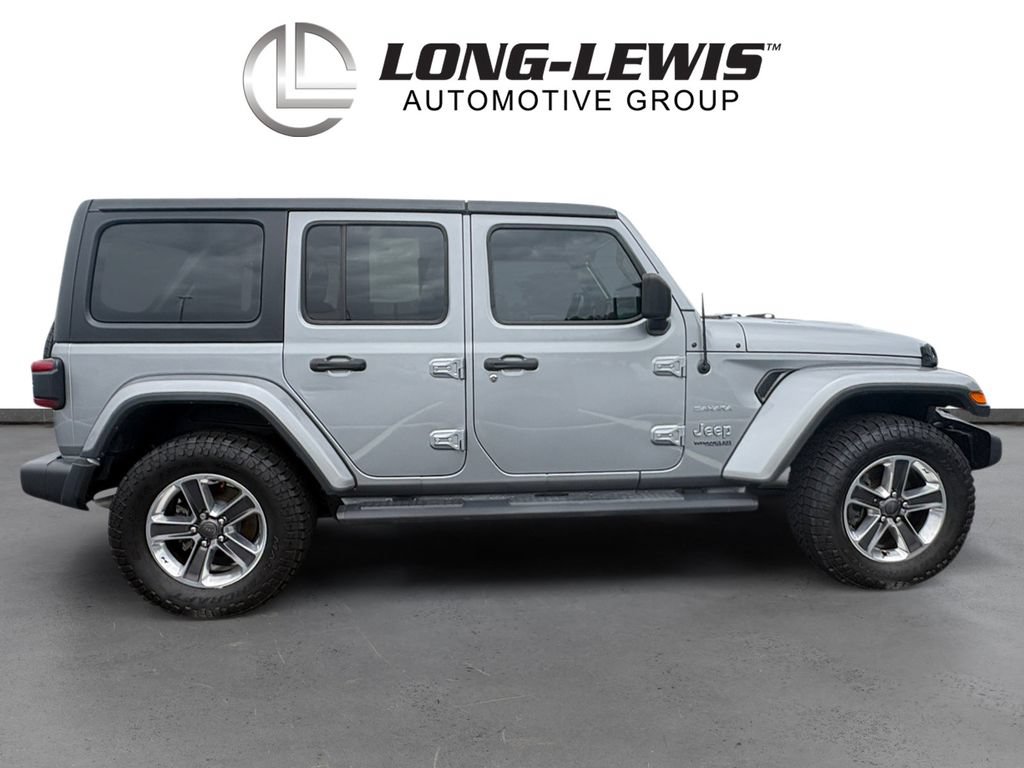 Used 2018 Jeep Wrangler Unlimited Sahara AWD/4WD image 6