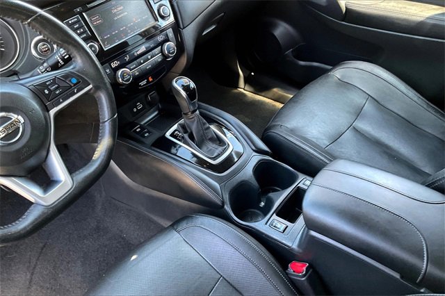 Certified 2019 Nissan Rogue SL w/ Premium Package image 11