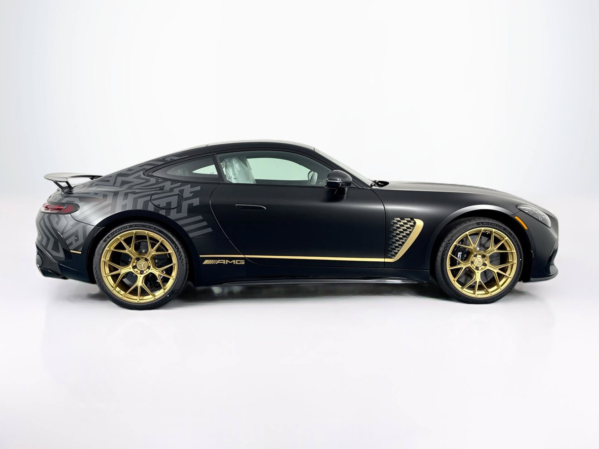 Used 2026 Mercedes-Benz AMG GT 63 image 4