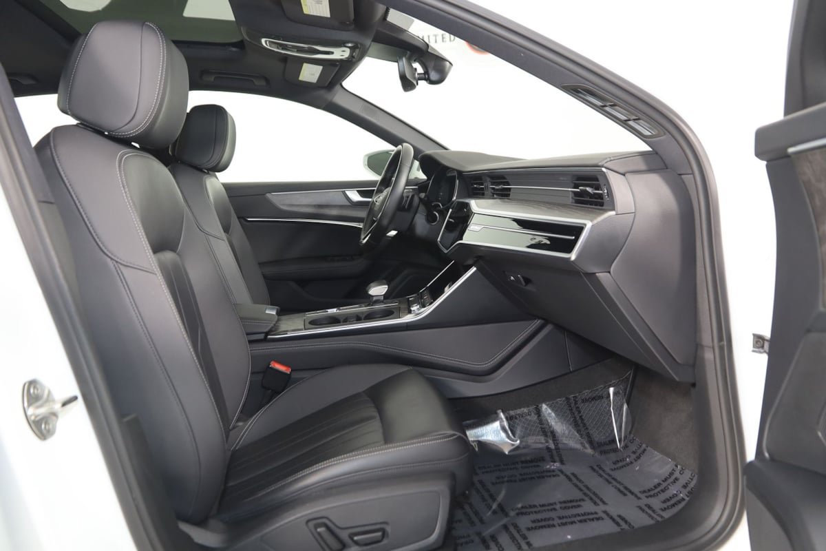 Used 2024 Audi A6 Premium Plus AWD/4WD image 13