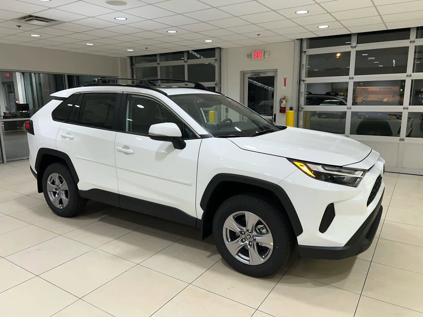 New 2025 Toyota RAV4 XLE w/ Convenience Package