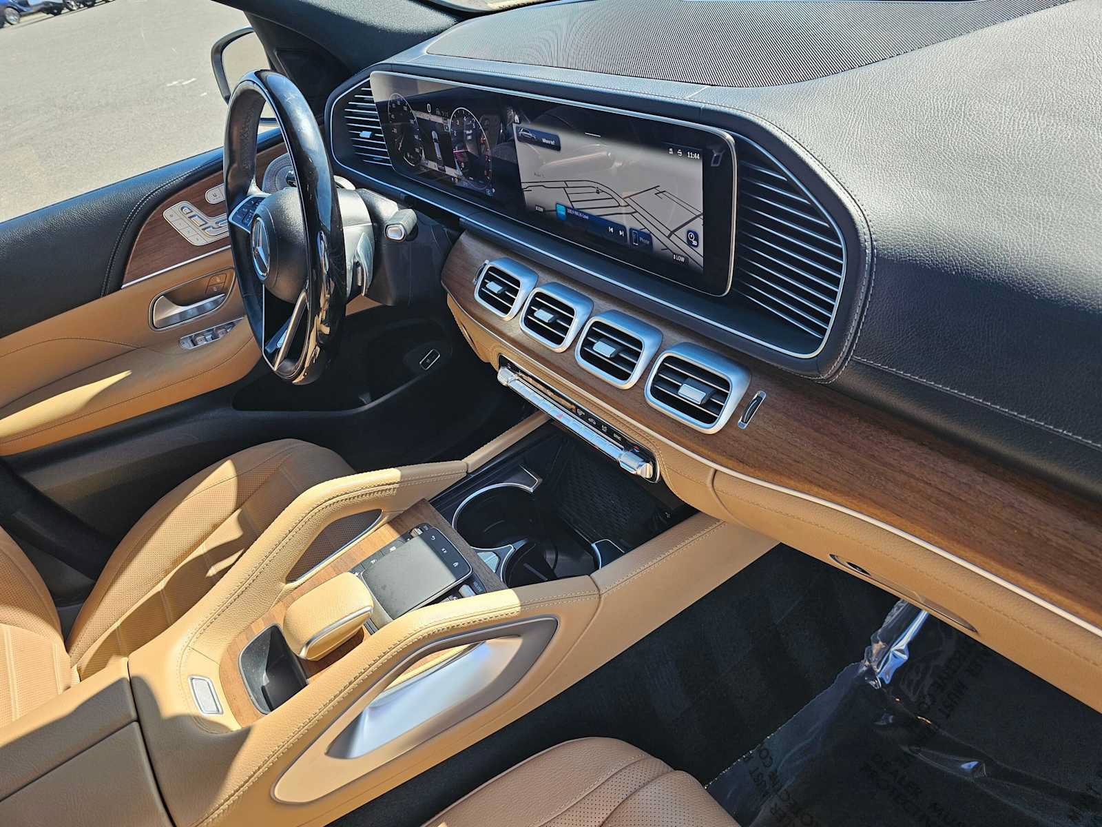 Used 2024 Mercedes-Benz GLE 350 4MATIC image 11