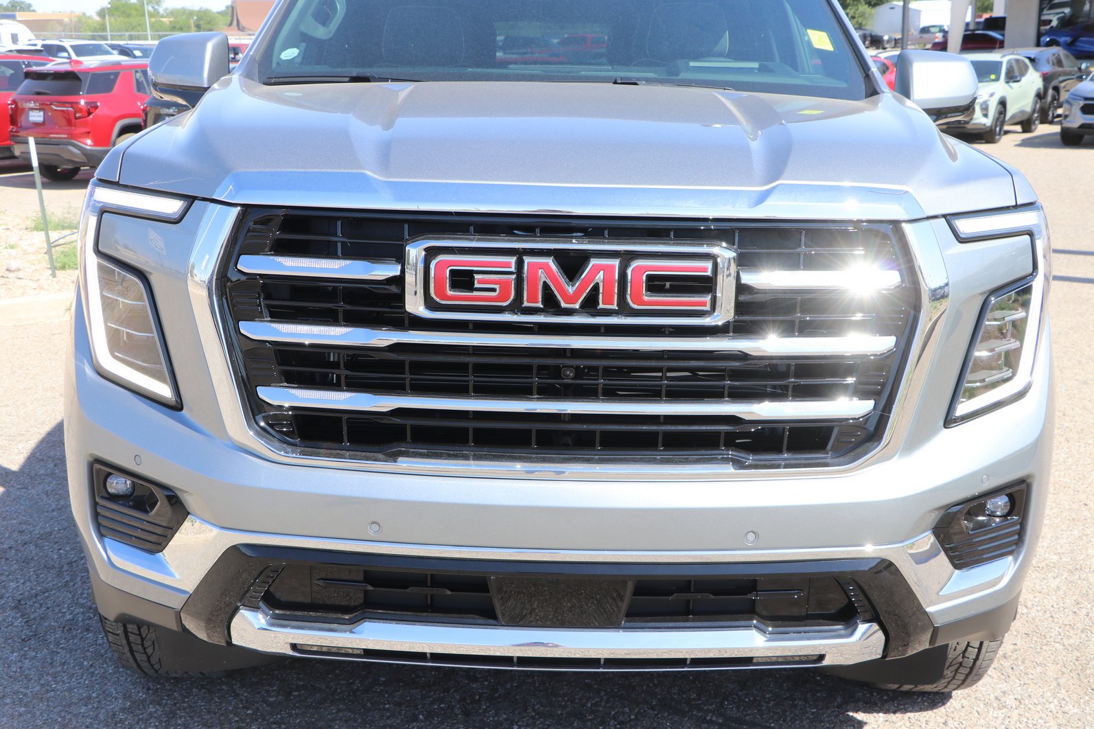 New 2026 GMC Yukon XL Elevation w/ Elevation Premium Package AWD/4WD image 2