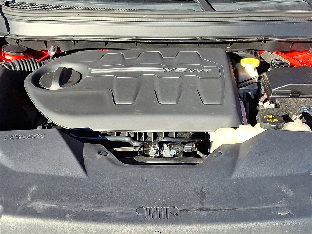 Used 2019 Jeep Cherokee Trailhawk image 30