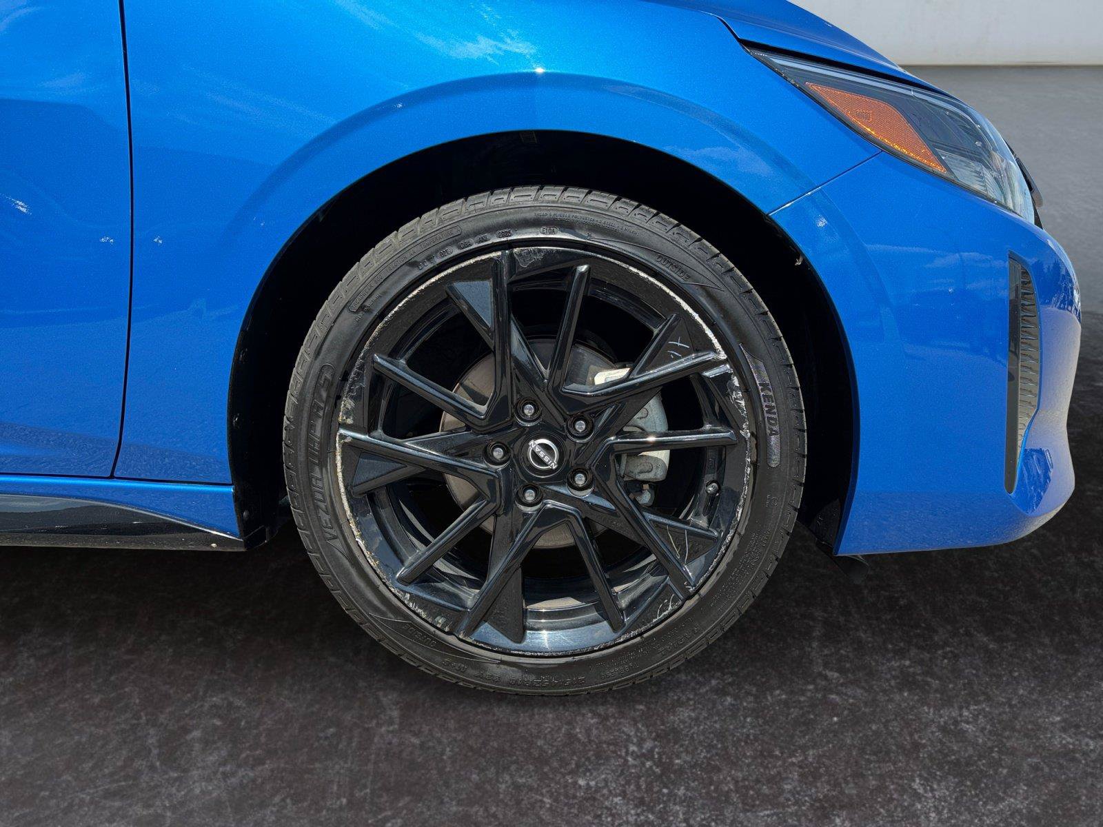 Used 2025 Nissan Sentra SR w/ Midnight Edition FWD image 29