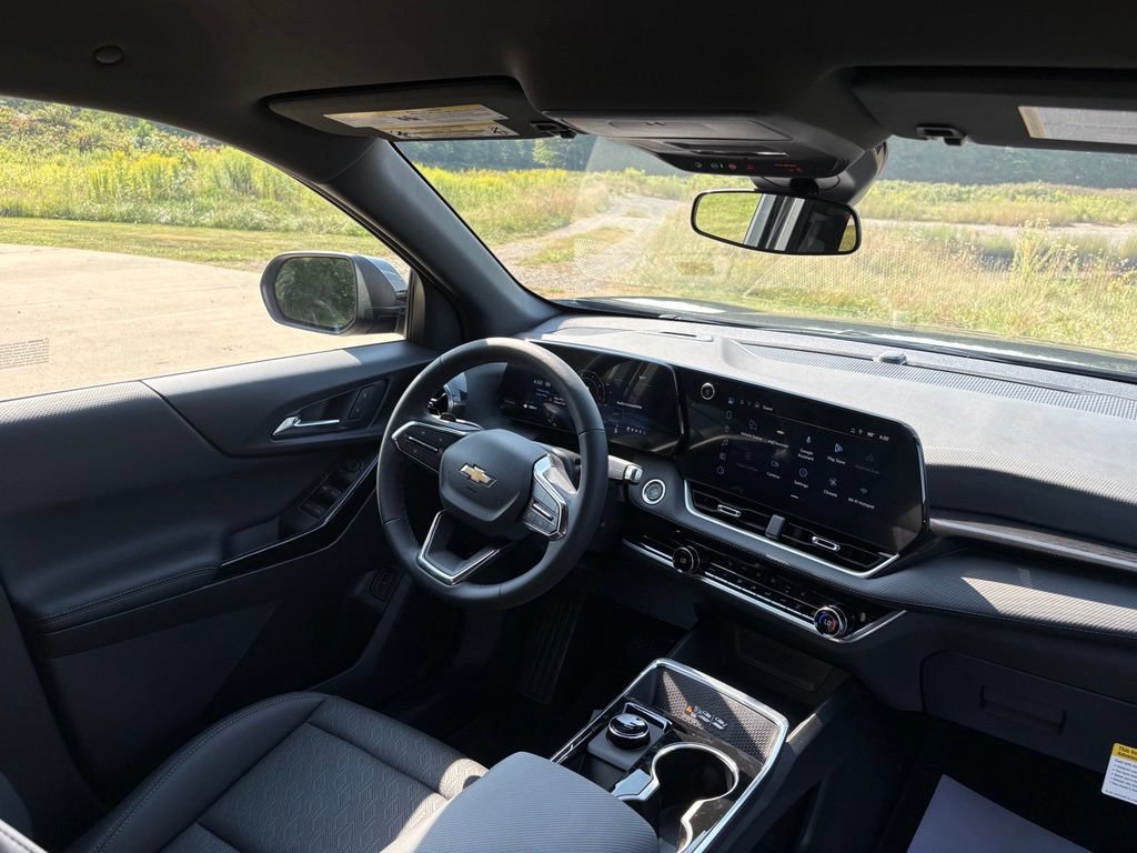 New 2027 Chevrolet Equinox LT w/ Convenience Package II FWD image 36
