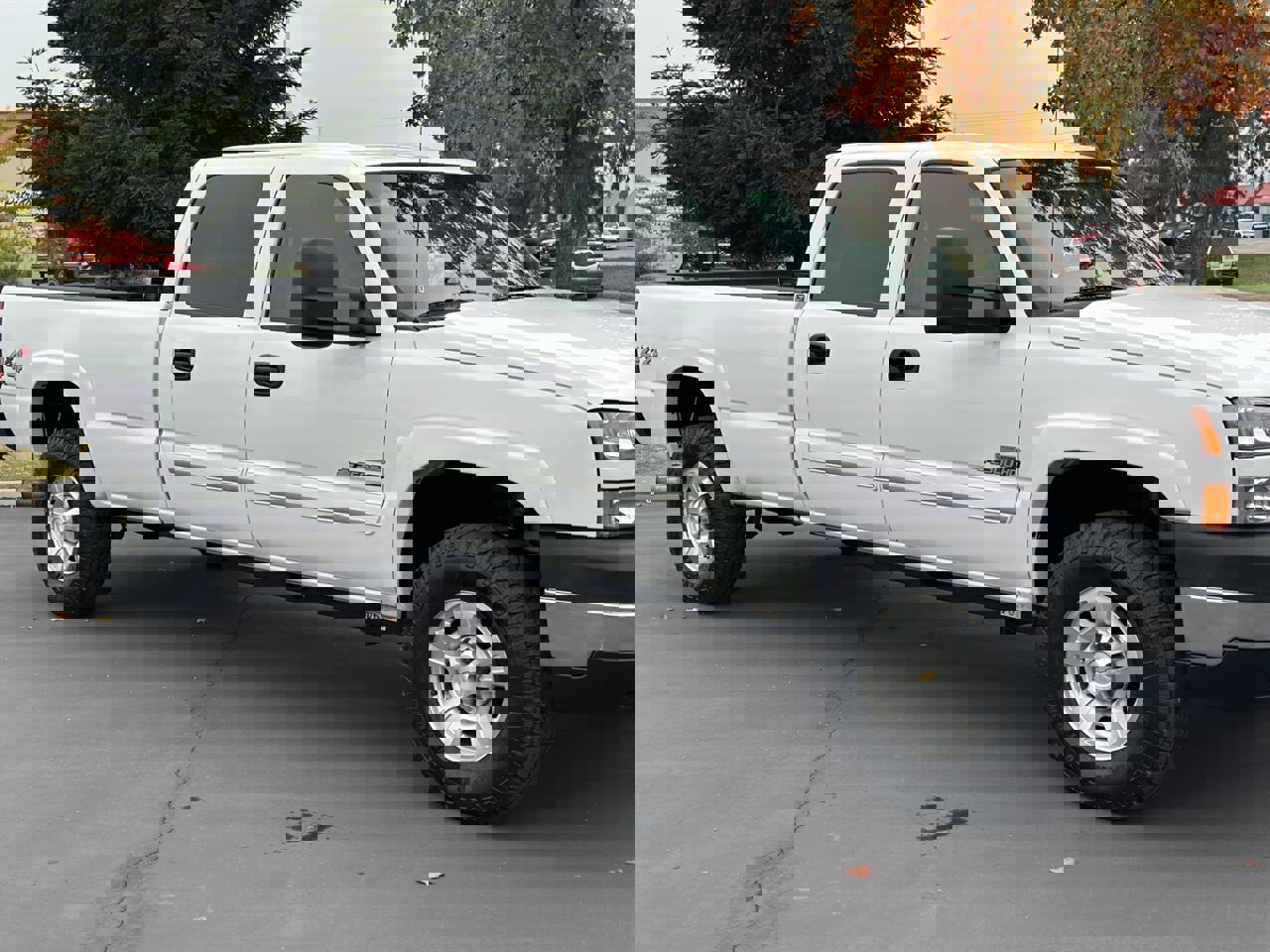 Used 2007 Chevrolet Silverado 2500 LT w/ Heavy-Duty Power Package image 10