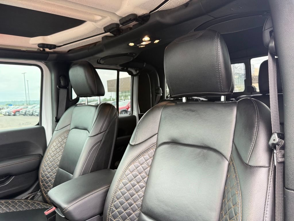 Used 2021 Jeep Gladiator Overland AWD/4WD image 23