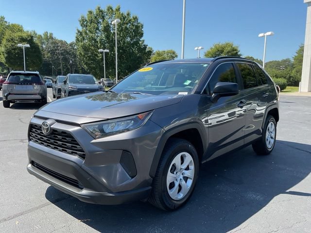 Used 2019 Toyota RAV4 LE AWD/4WD image 2