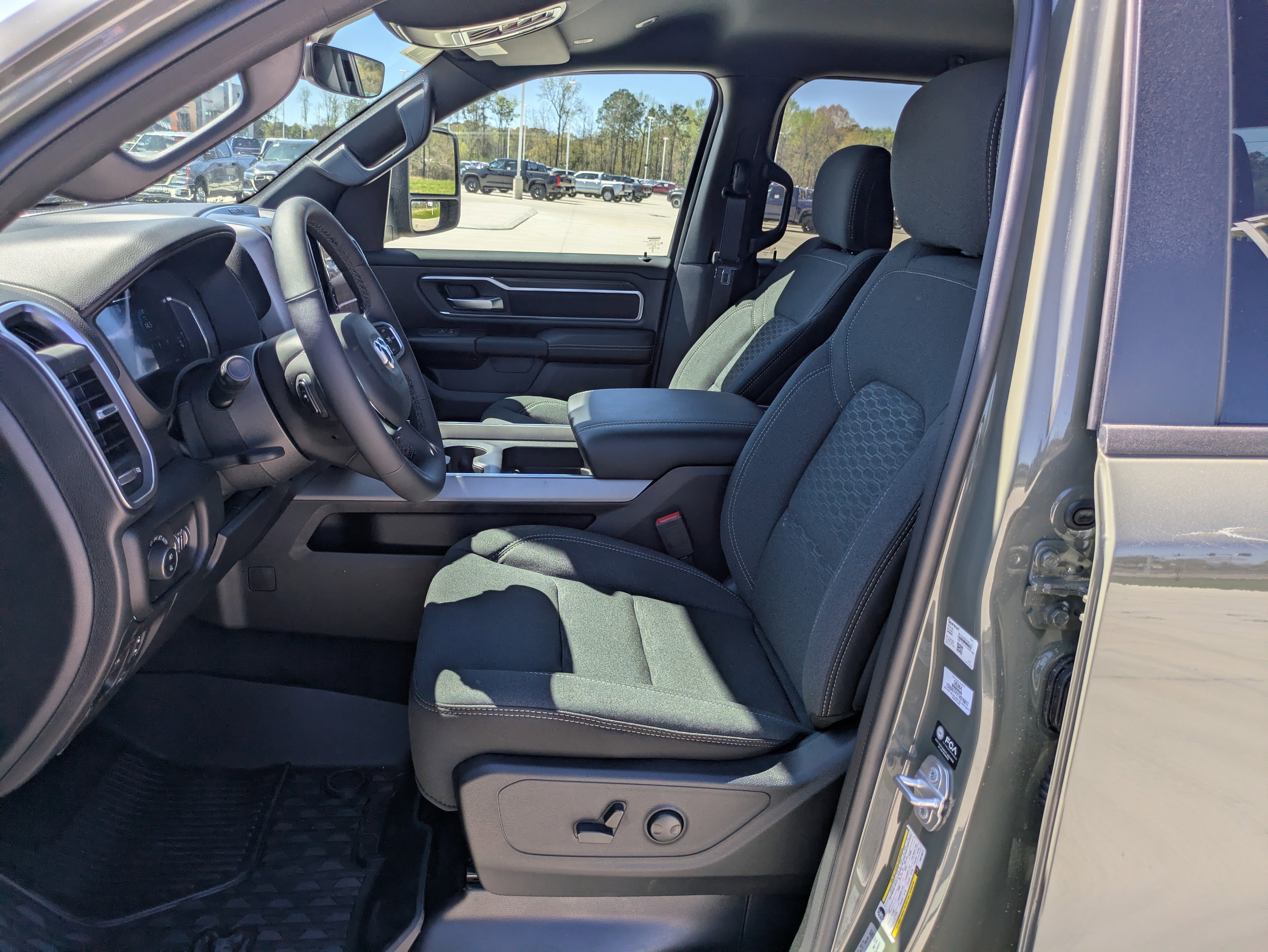 New 2026 RAM 1500 Big Horn AWD/4WD image 11